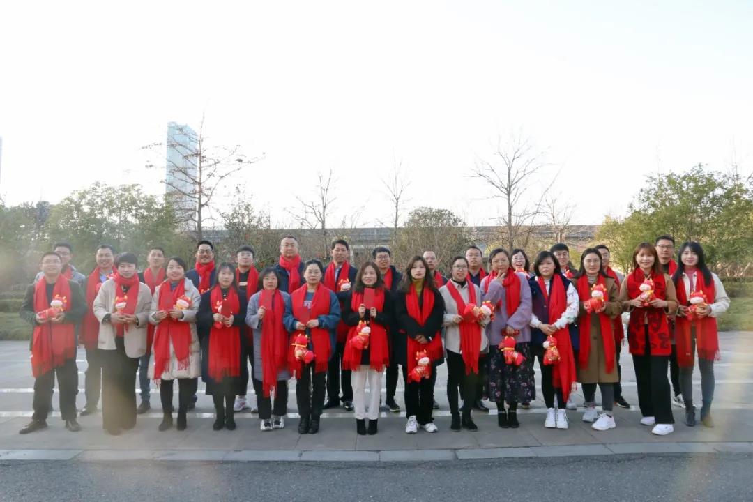 54fde0609c7b7a994cafca5a3a31c65e